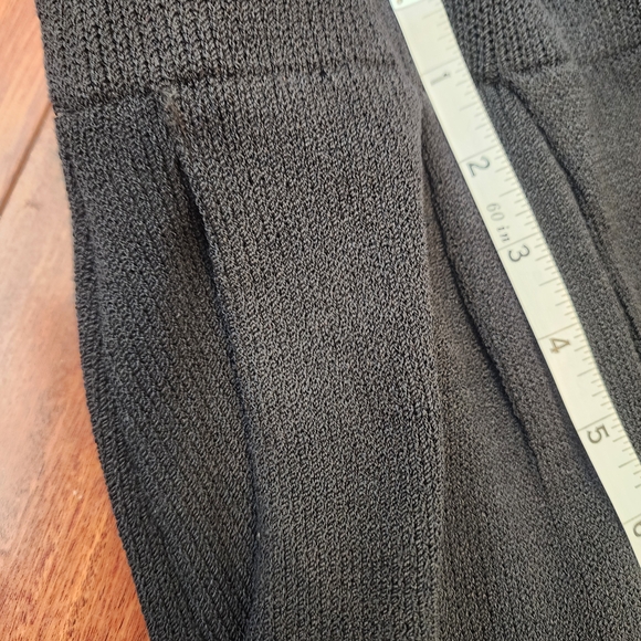 St. John Classic Black Knitwear - Picture 2 of 4